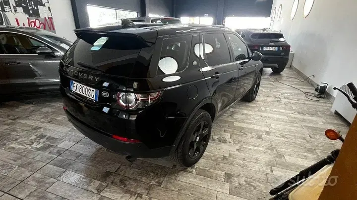 Land Rover Discovery Sport 2019 photo 5