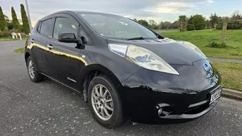 Nissan Leaf 2013 photo 2