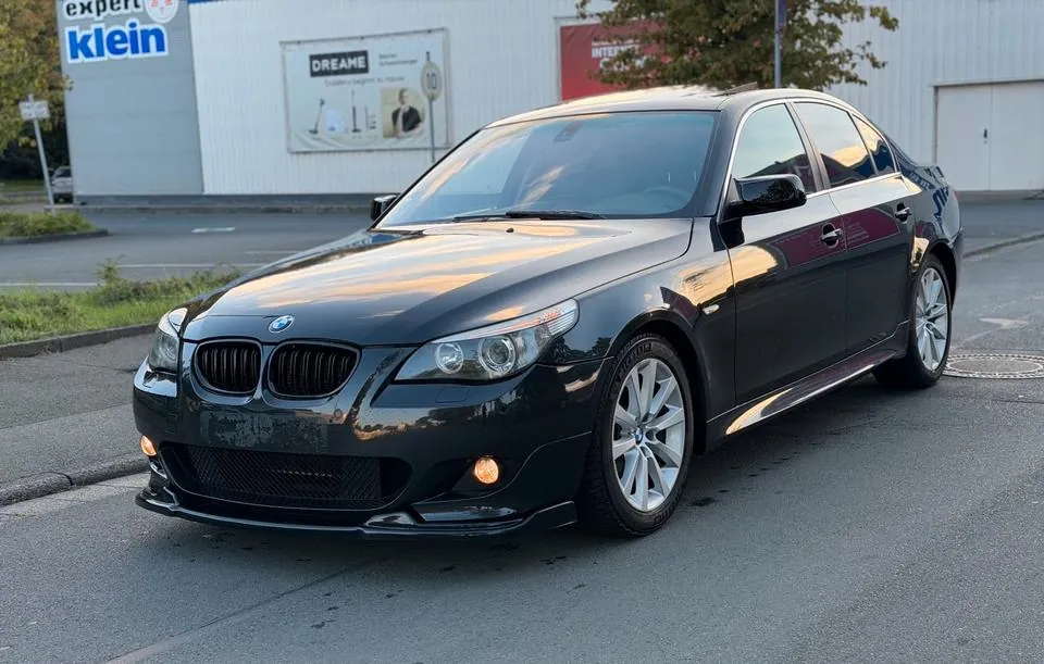 BMW 525I