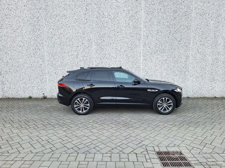 Jaguar F-Pace 2018 photo 4