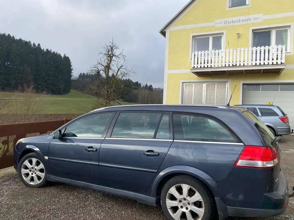 Opel Vectra 2006 photo 2