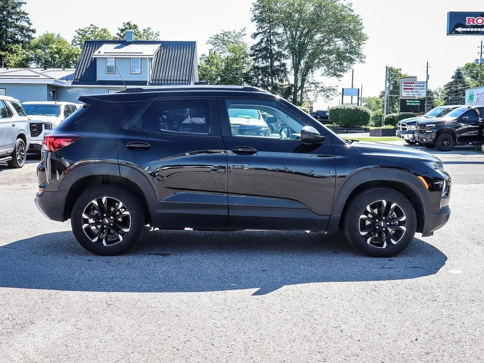 Chevrolet Trailblazer 2023 photo 3