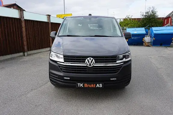 Volkswagen Transporter 2021 photo 2