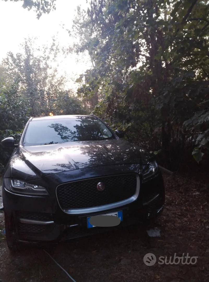 Jaguar F-Pace
