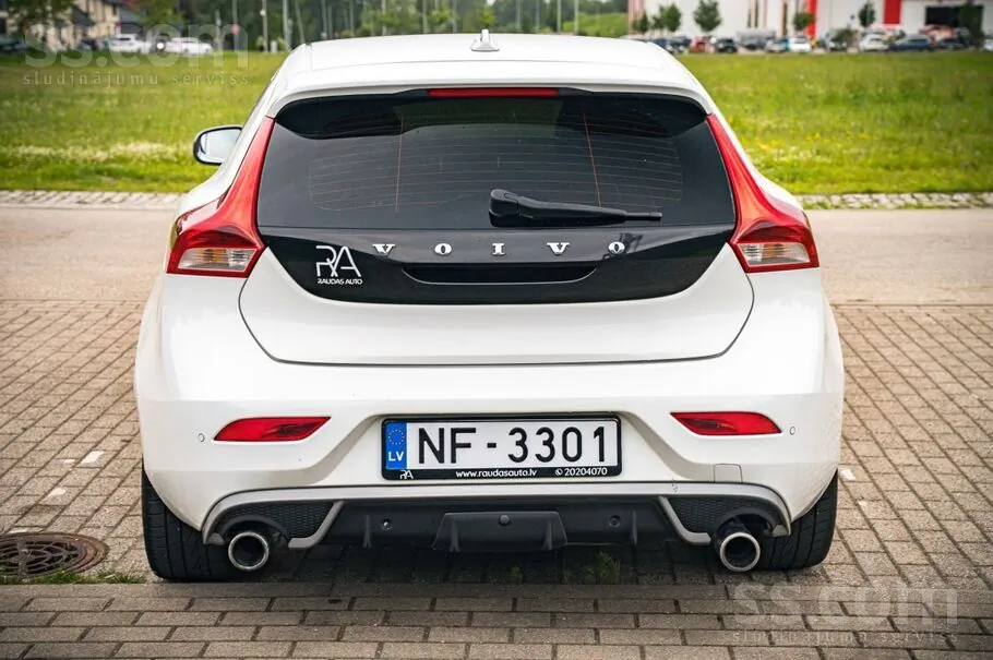 Volvo V40 2014 photo 5