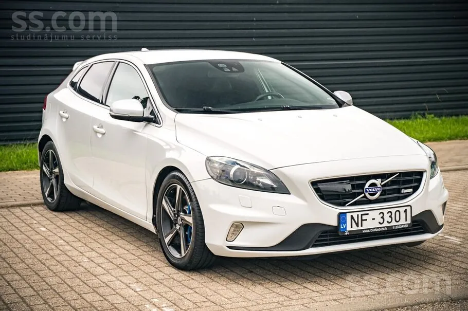 Volvo V40 2014 photo 3
