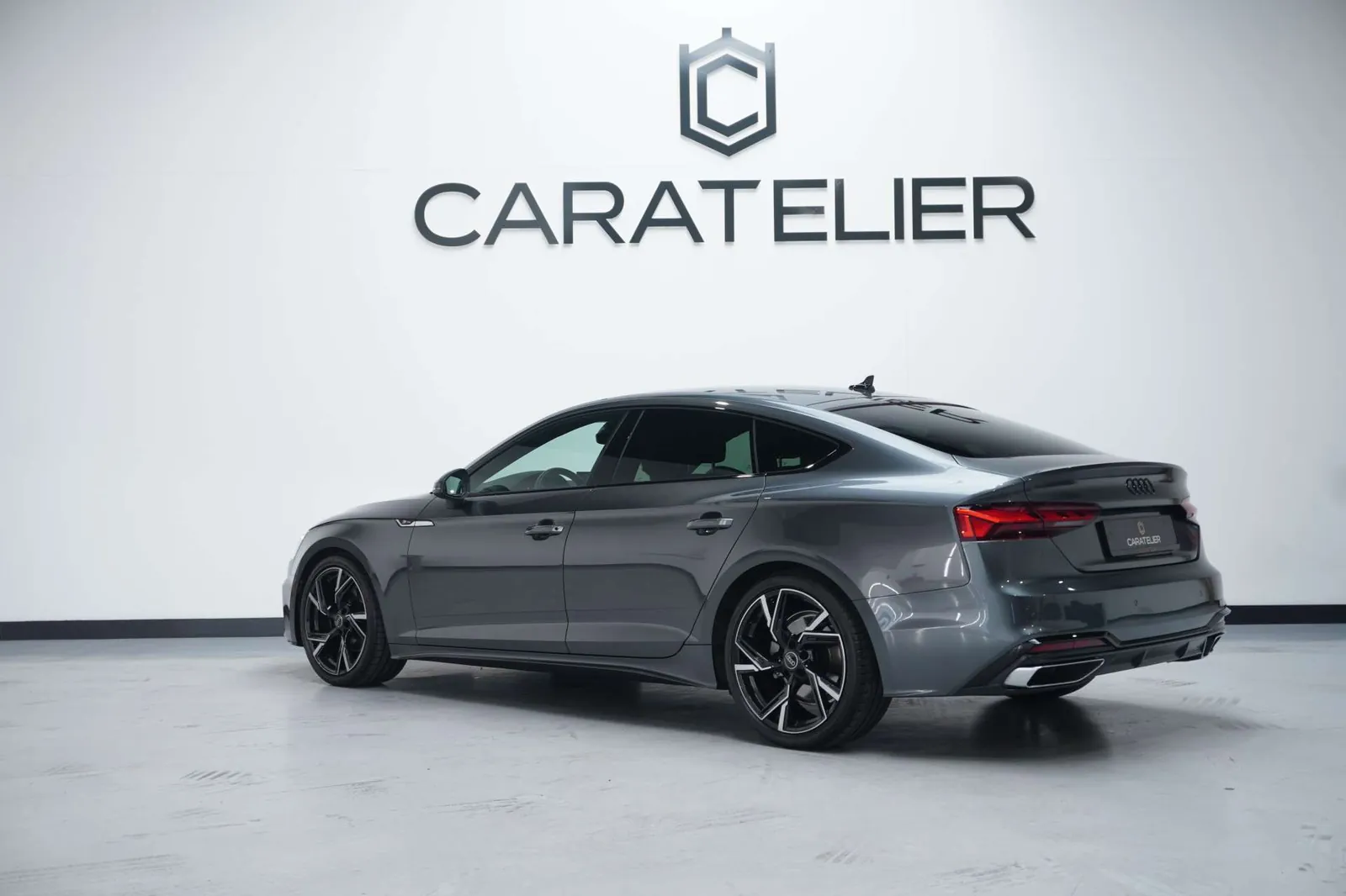 Audi A5 2023 photo 3