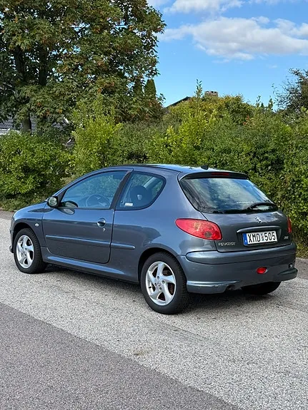 Peugeot 206 2006 photo 2