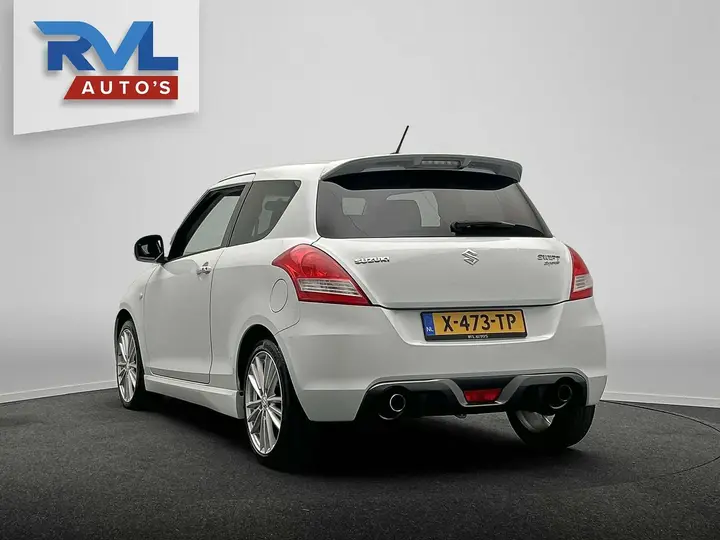 Suzuki Swift 2013 photo 3