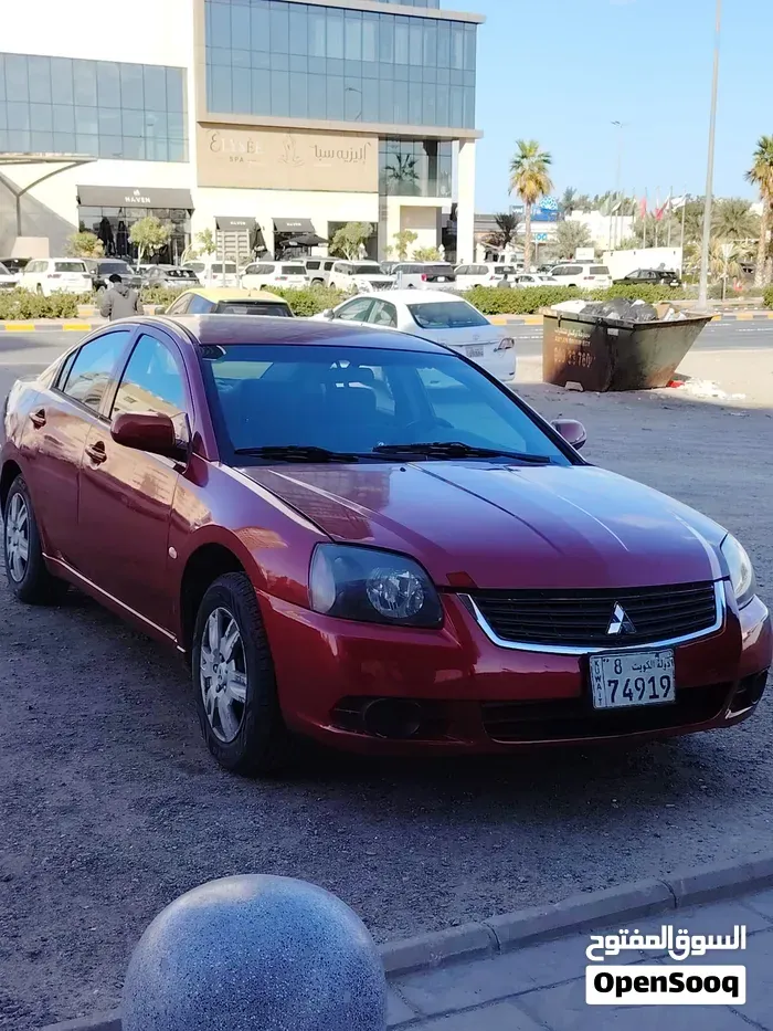 Mitsubishi Galant 2011 photo 4