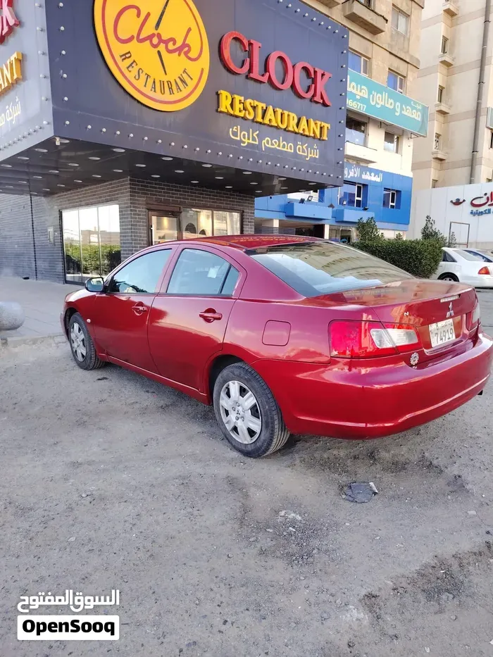 Mitsubishi Galant 2011 photo 3