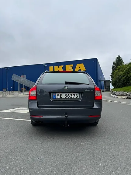 Skoda Octavia 2009 photo 4