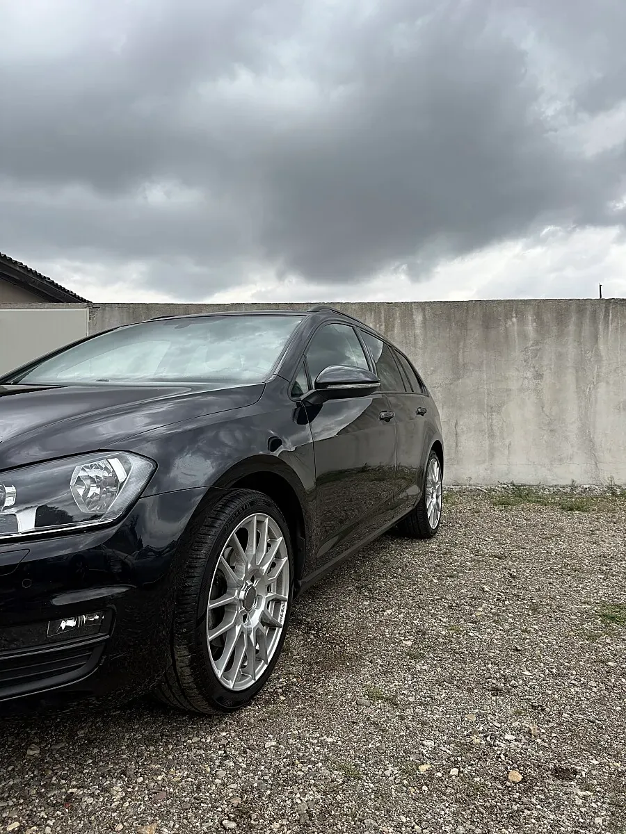 Volkswagen Golf 2015 photo 2