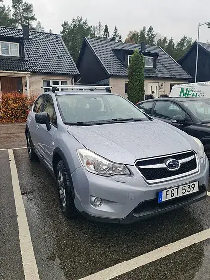 Subaru Xv 2014 photo 2