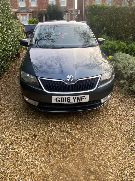 Skoda Rapid 2016 photo 2