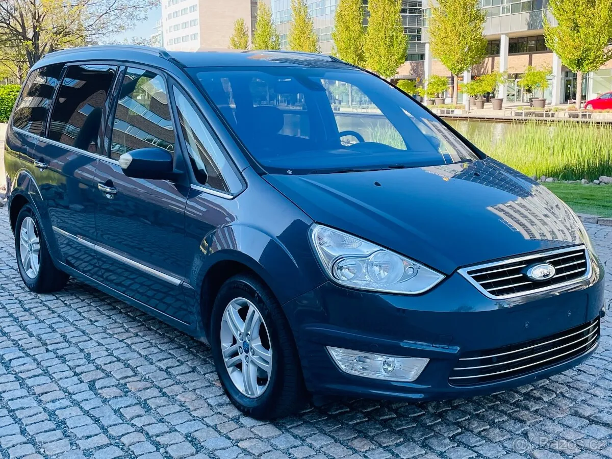 Ford Galaxy 2011 photo 4