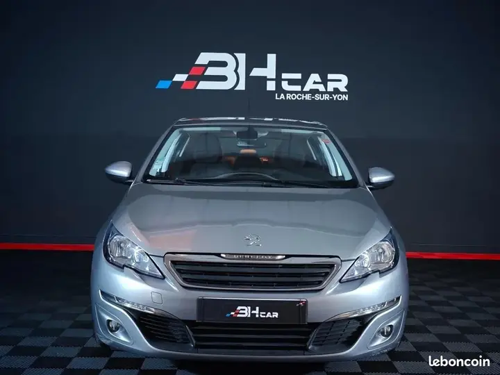 Peugeot 308 2015 photo 2