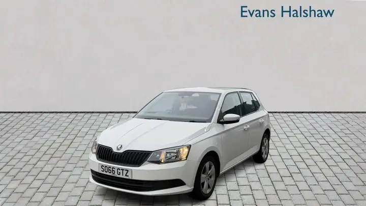 Skoda Fabia 2016 photo 2