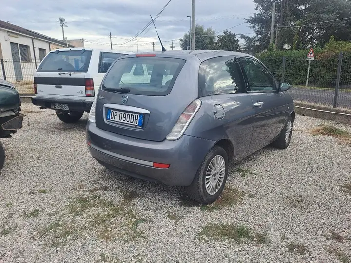 Lancia Ypsilon 2008 photo 3