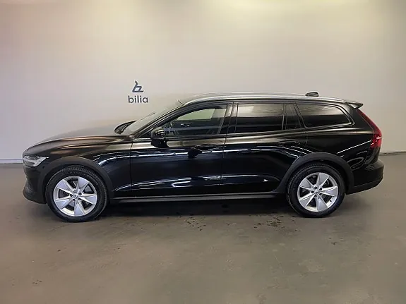 Volvo V60 Cross Country 2019 photo 2