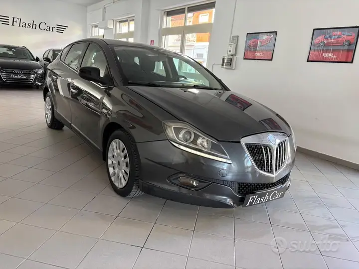 Lancia Delta 2010 photo 3