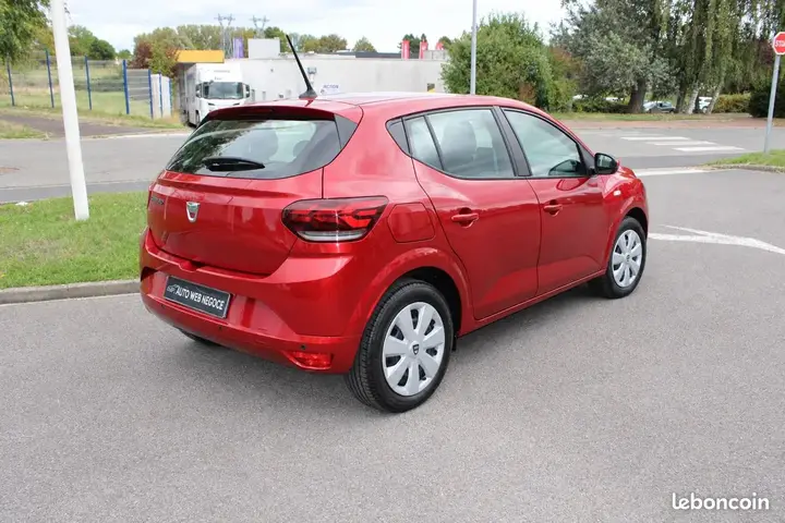 Dacia Sandero 2022 photo 3