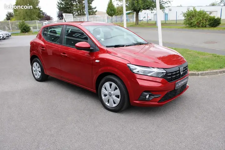 Dacia Sandero 2022 photo 2