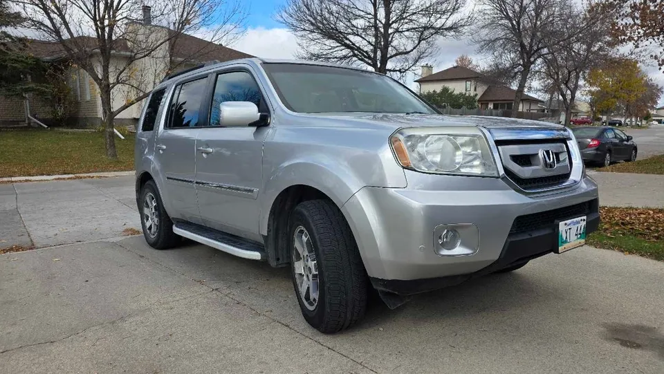 Honda Pilot 2011 photo 2