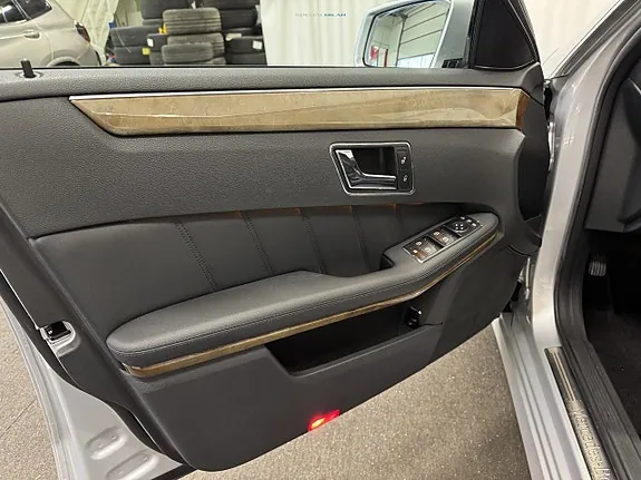 Mercedes-Benz E250 2010 photo 5