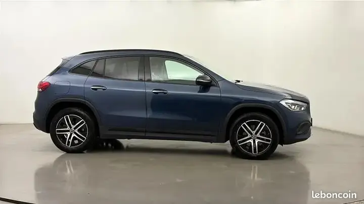Mercedes-Benz Gla 2022 photo 4