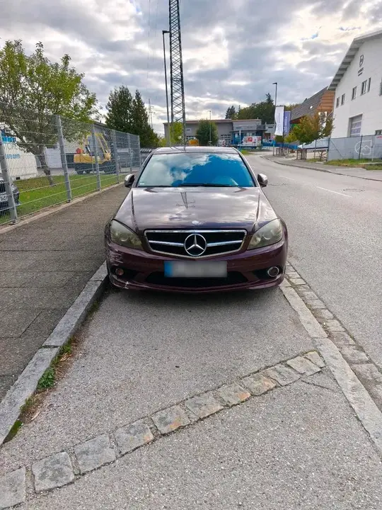 Mercedes-Benz C200