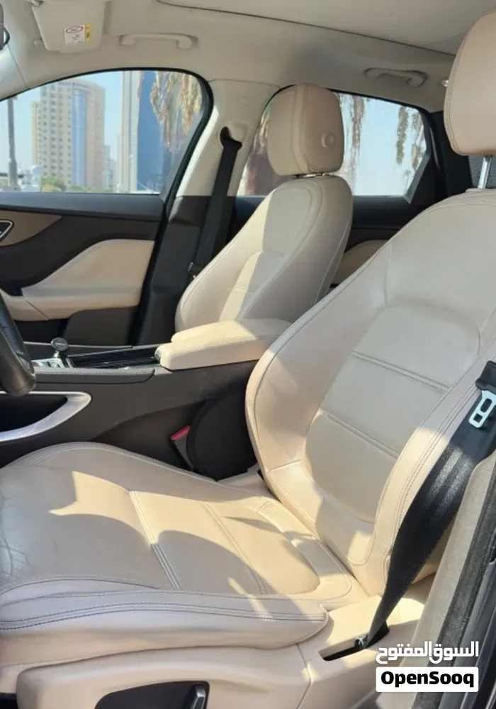 Jaguar F-Pace 2020 photo 4
