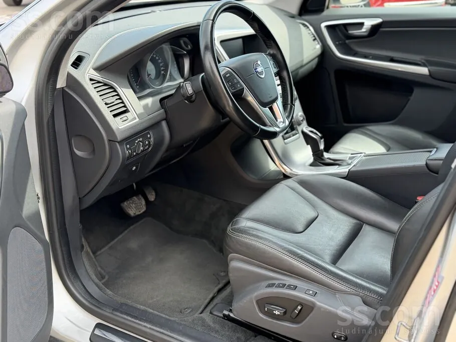 Volvo Xc60 2017 photo 4