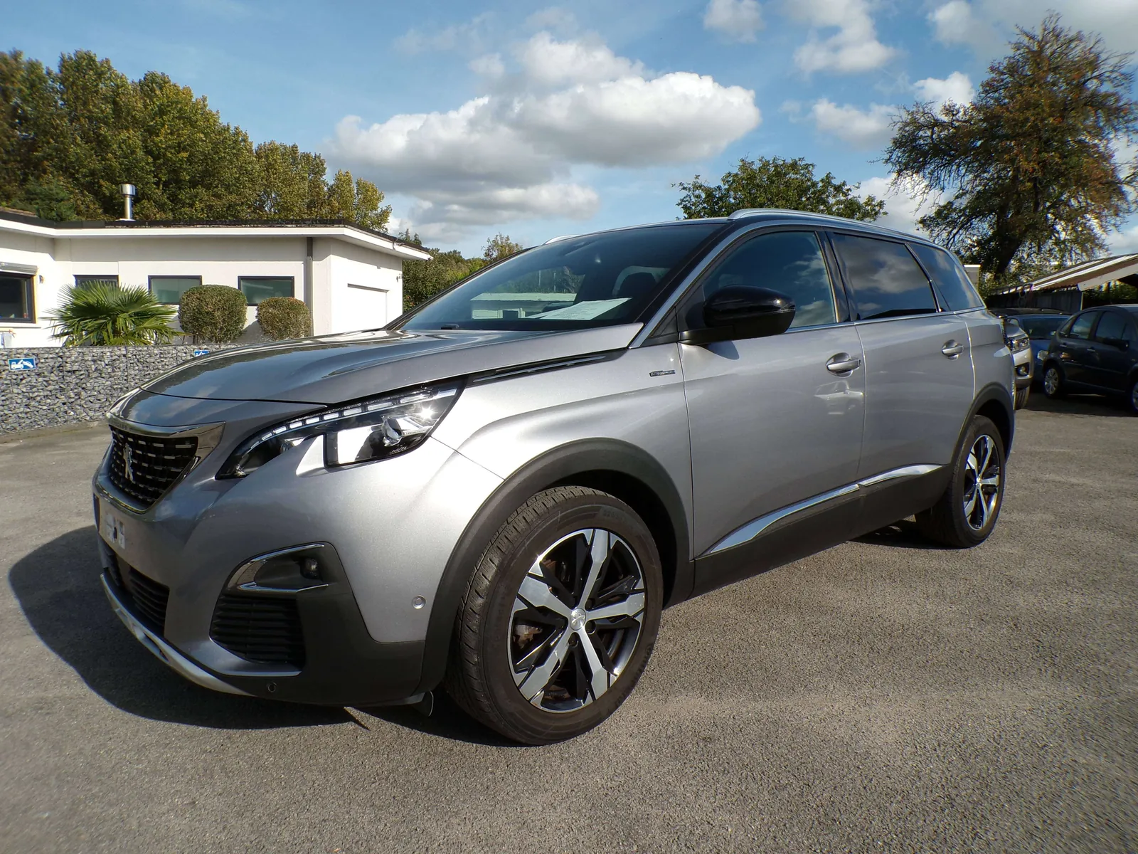 Peugeot 5008