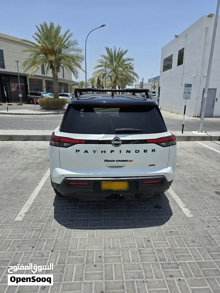 Nissan Pathfinder 2024 photo 2