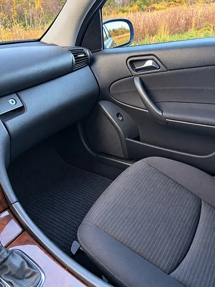 Mercedes-Benz C200 D 2006 photo 5