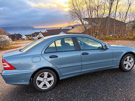 Mercedes-Benz C200 D
