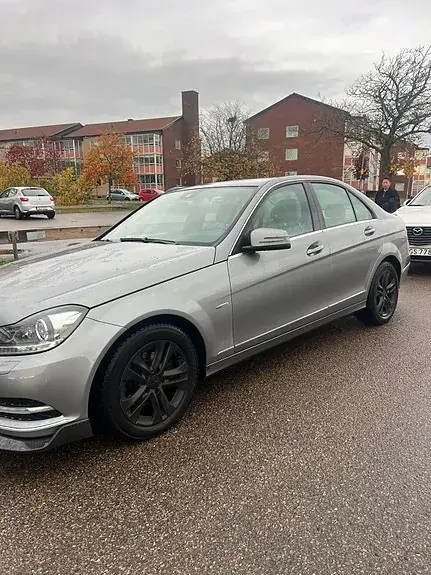 Mercedes-Benz C 250 2012 photo 3