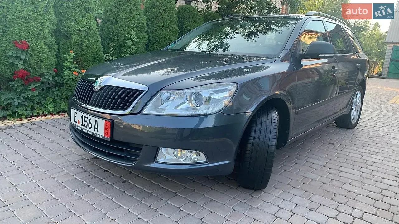 Skoda Octavia 2011 photo 3