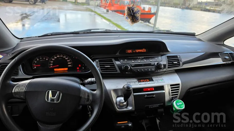 Honda Fr-V 2007 photo 3