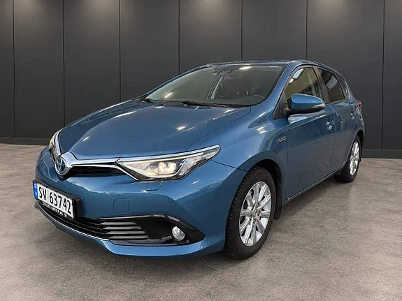 Toyota Auris 2015 photo 3