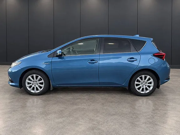 Toyota Auris 2015 photo 4