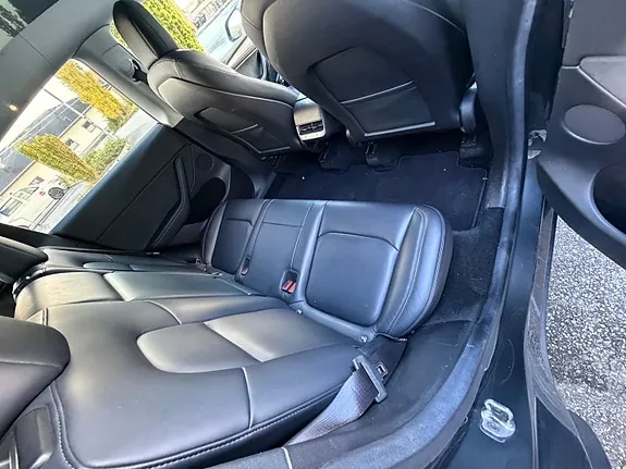 Tesla Model Y 2022 photo 5