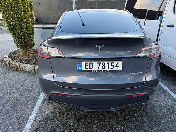Tesla Model Y 2022 photo 4