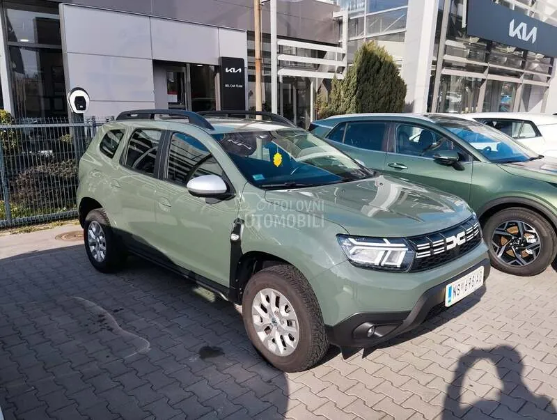 Dacia Duster 2023 photo 2