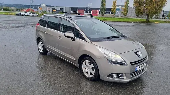 Peugeot 5008 2013 photo 3