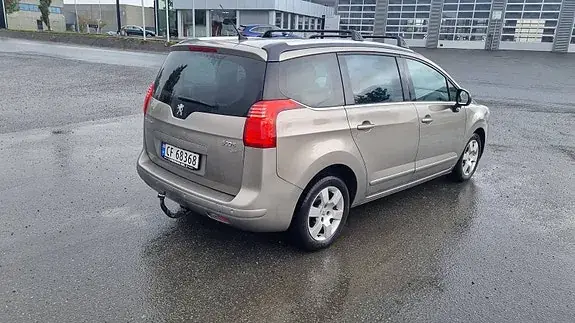 Peugeot 5008 2013 photo 4