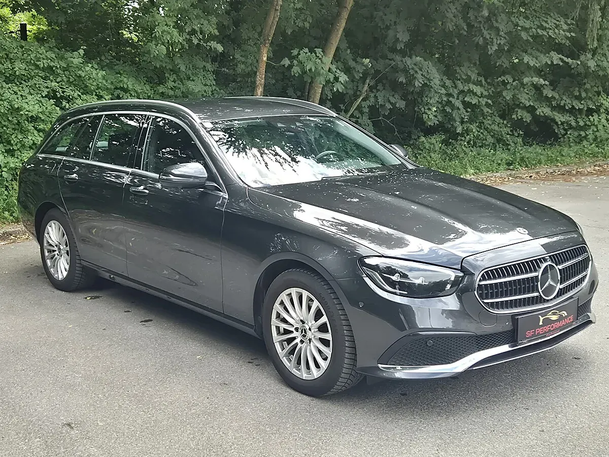 Mercedes-Benz E-Class 2022 photo 3