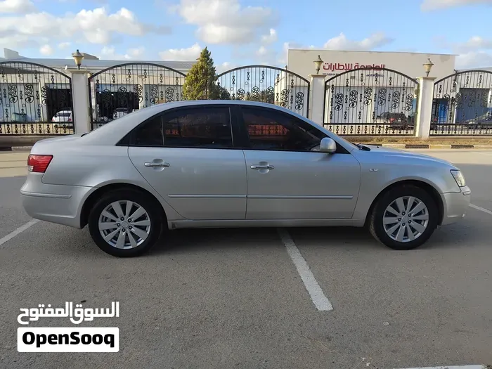 Hyundai Sonata 2009 photo 3