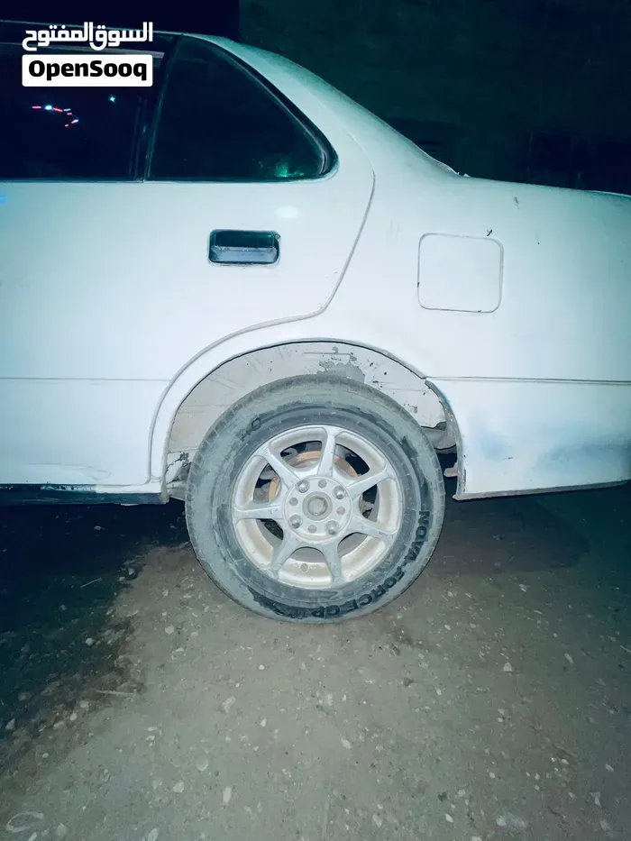 Suzuki Swift 1996 photo 2